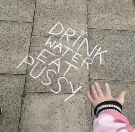 Naken läckt OnlyFans-bild av After Dark