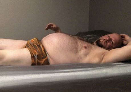 Naken läckt OnlyFans-bild av Fatdaddancing