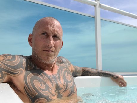 Naken läckt OnlyFans-bild av Brian