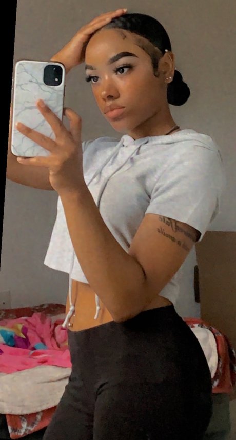 Naken läckt OnlyFans-bild av Noriyah Wilson