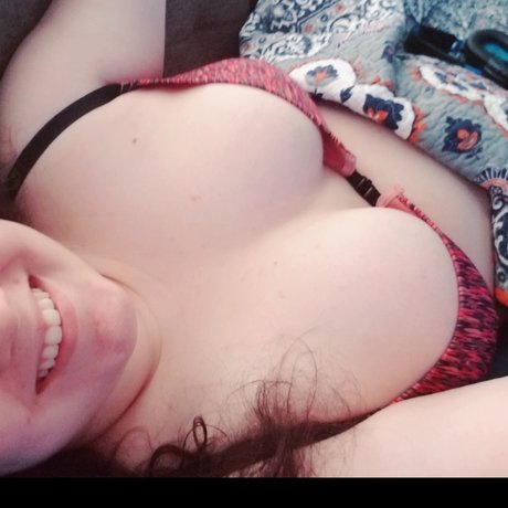 Naakte gelekte OnlyFans-foto van Bella Phoenix Tarot Masquerade