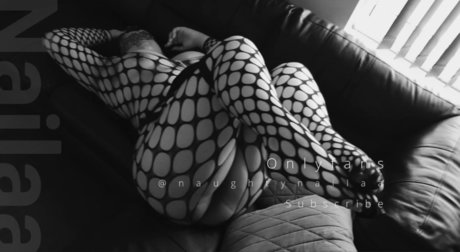 Naken läckt OnlyFans-bild av Naila Khan