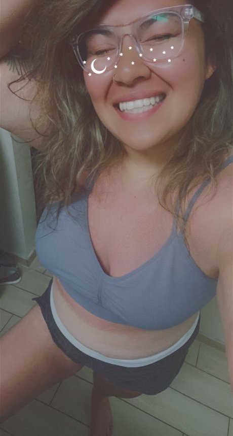 Foto nua vazada do OnlyFans de Rain