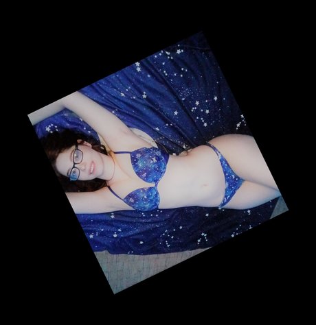 Titaniaxscarlet