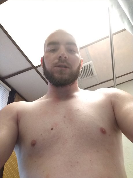 Naken läckt OnlyFans-bild av Joseph Yeomans