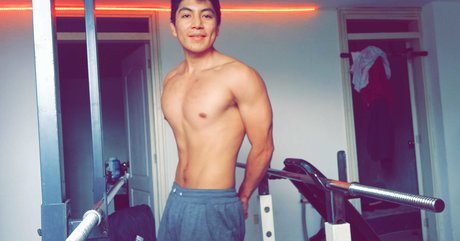 Alaston vuotanut OnlyFans-kuva Santiago Chicaiza