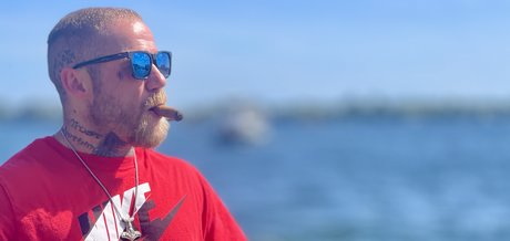 Naken läckt OnlyFans-bild av Alpha Tattoo Viking