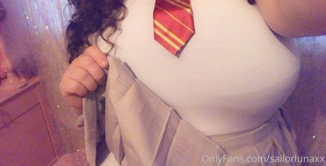 Nagie wyciekłe zdjęcie OnlyFans od Sailorlunasenpai