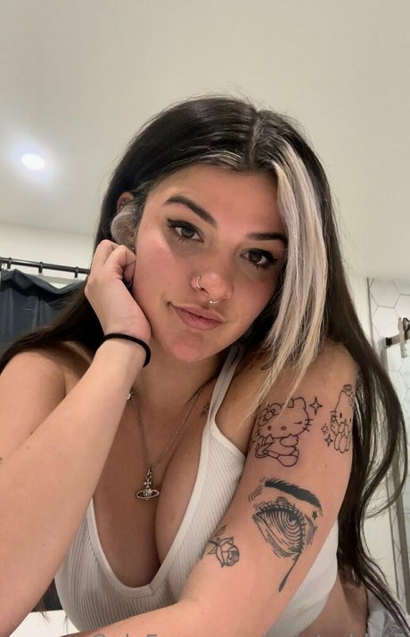 Nagie wyciekłe zdjęcie OnlyFans od Paintedladi