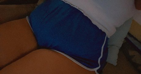 Naken lekkede OnlyFans-bilde av Geegxxx