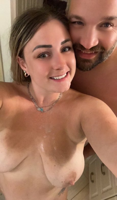 Foto nua vazada do OnlyFans de Mamamilkmaiden