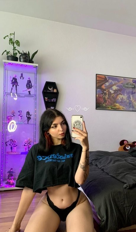 Nøgent lækket OnlyFans-billede af Xdiandraxx