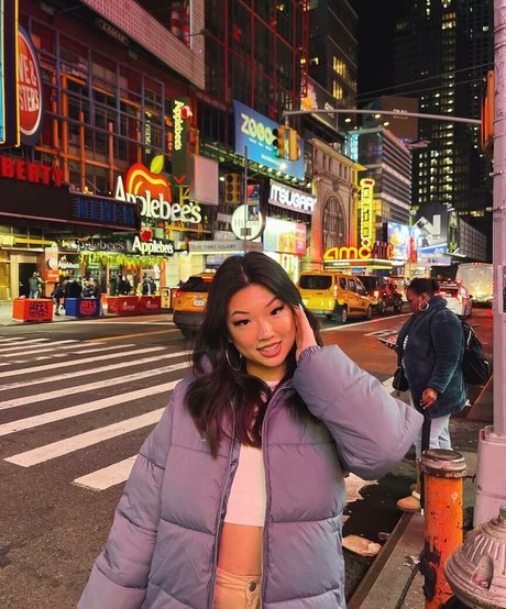 Naken läckt OnlyFans-bild av Maru Lee