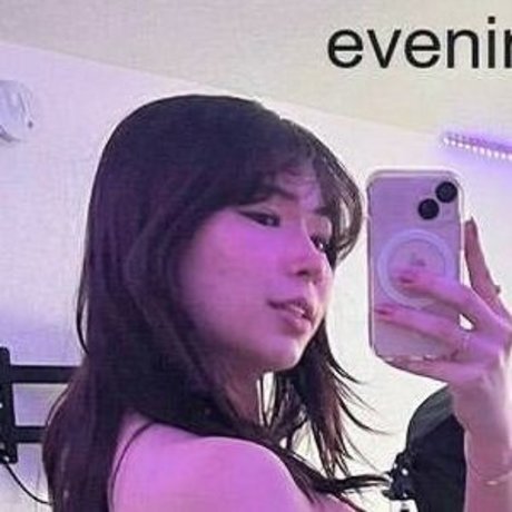 Naakte gelekte OnlyFans-foto van Annarukaa