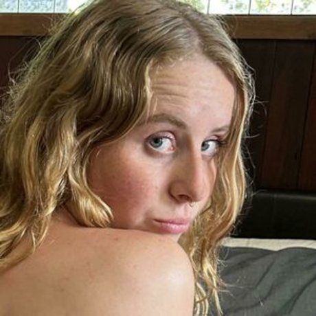 Alaston vuotanut OnlyFans-kuva Blondebhabie