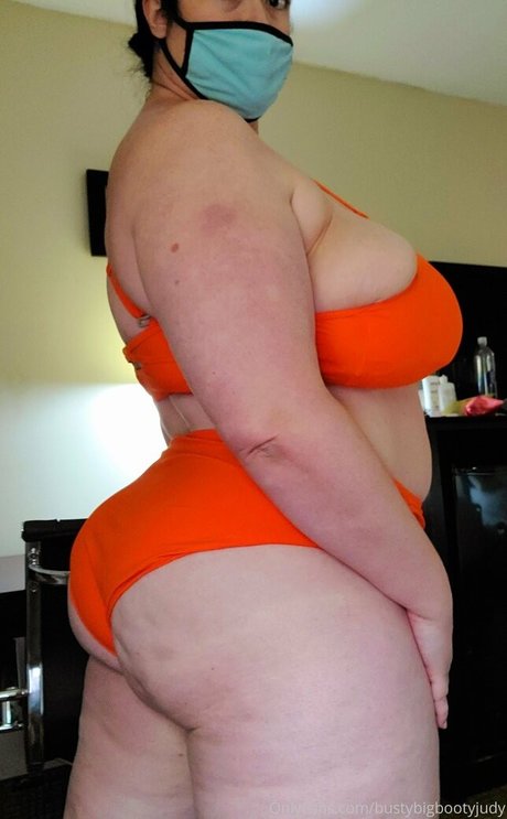 Bustybigbootyjudy