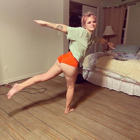Bonnie Grace