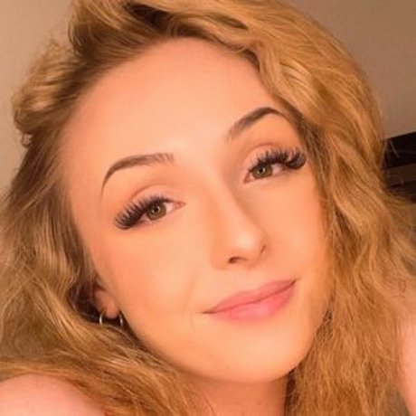 Naakte gelekte OnlyFans-foto van Astrella Rae