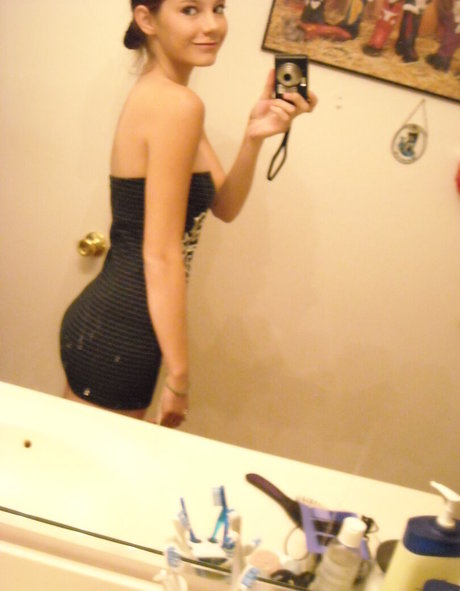 Обнаженная фотография утечки OnlyFans от Rilee Marks