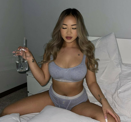 Photo nue de fuite OnlyFans de Lysia Lee