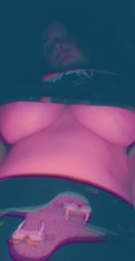 Naken läckt OnlyFans-bild av Roseych33ks