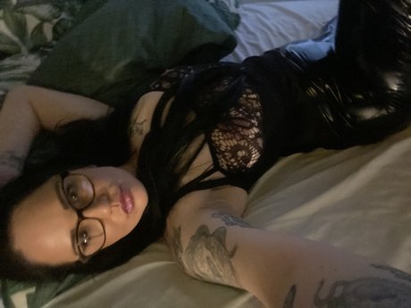 Обнаженная фотография утечки OnlyFans от Ladydoris87