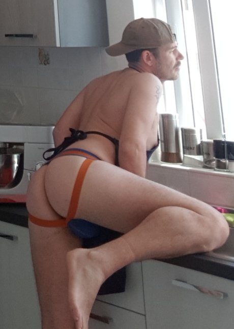 Naken läckt OnlyFans-bild av Englad1