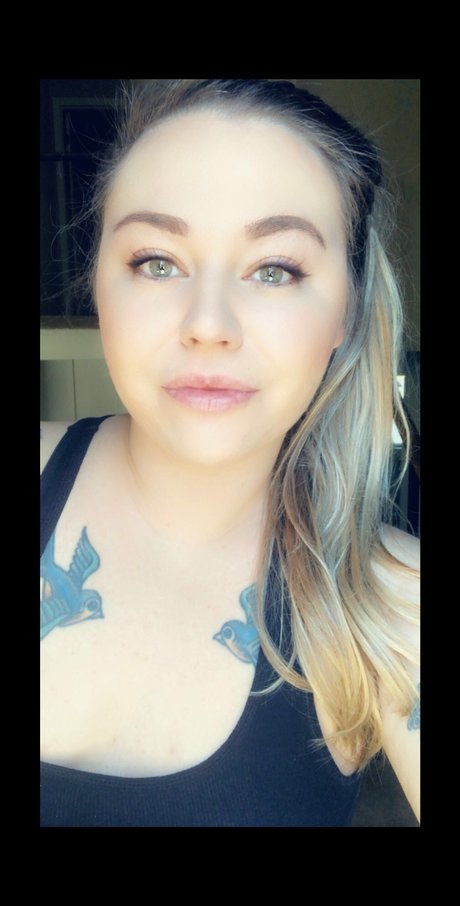 Naken läckt OnlyFans-bild av Maddi Rene