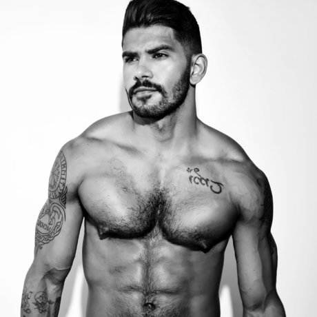Naken läckt OnlyFans-bild av Gael