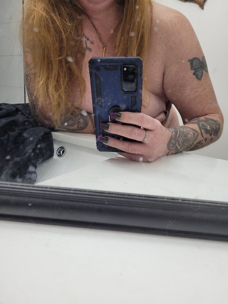 Foto desnuda filtrada de OnlyFans de Dakota