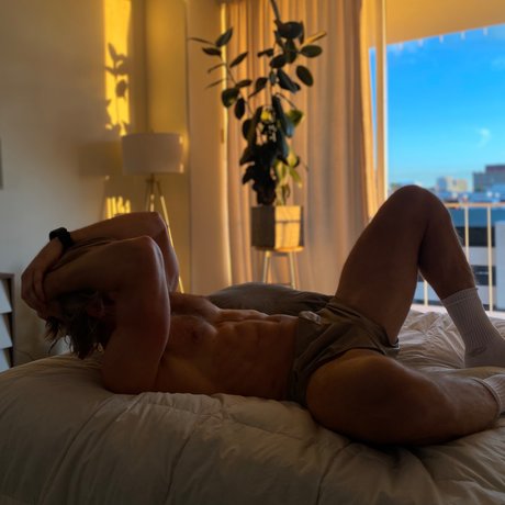 Naken läckt OnlyFans-bild av Matt