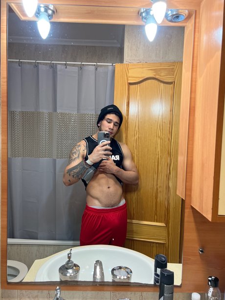 Foto nua vazada do OnlyFans de Reno Boggi Vip 
