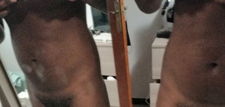 Обнаженная фотография утечки OnlyFans от Buscomamones