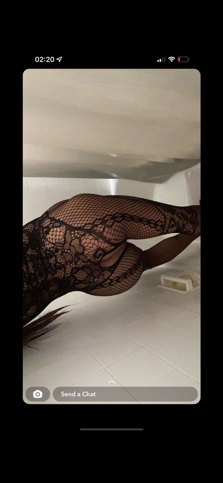 Alaston vuotanut OnlyFans-kuva Goldenbabygirl21