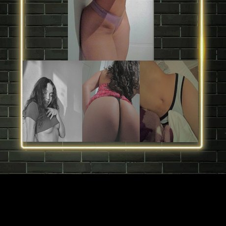 Naken läckt OnlyFans-bild av Adry