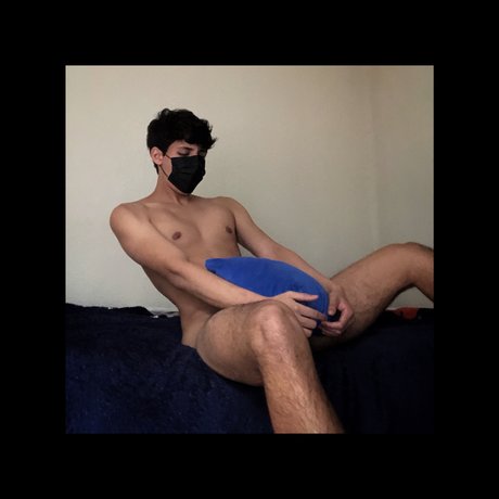 Alaston vuotanut OnlyFans-kuva U182358213
