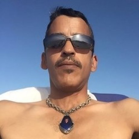 Naken läckt OnlyFans-bild av Xntriclatin
