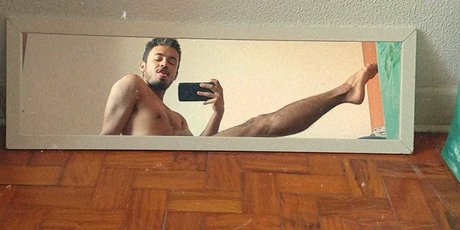 Naken läckt OnlyFans-bild av The Joker Stripper
