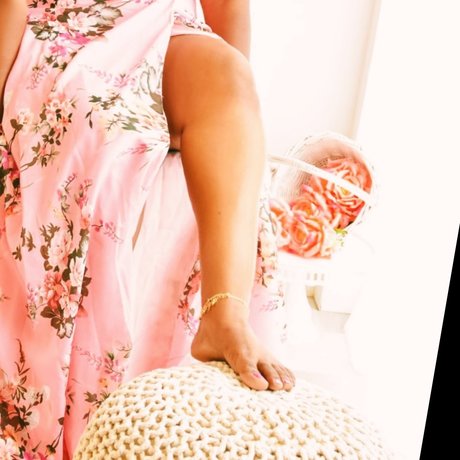 Naken läckt OnlyFans-bild av Scarlet Rose