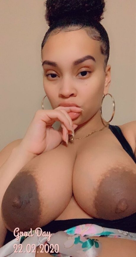 Nagie wyciekłe zdjęcie OnlyFans od Sashaestrella