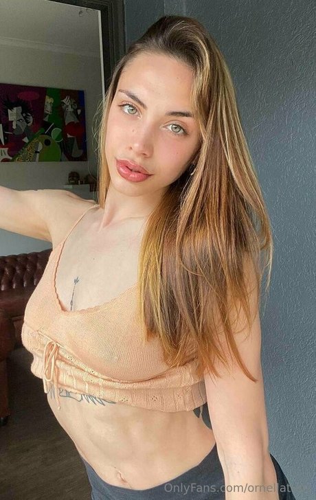 Alaston vuotanut OnlyFans-kuva Ornellaturri