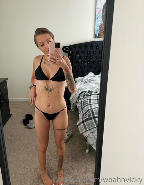 Обнаженная фотография утечки OnlyFans от Woah Vicky