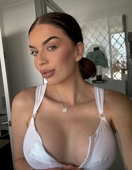 Caitlin Mcconville