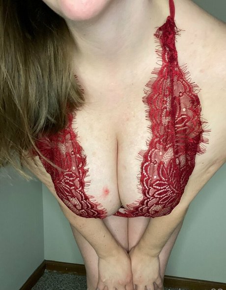 Bustybecca92