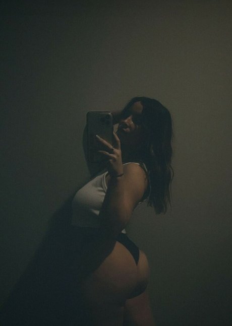 Alaston vuotanut OnlyFans-kuva Taybiddies