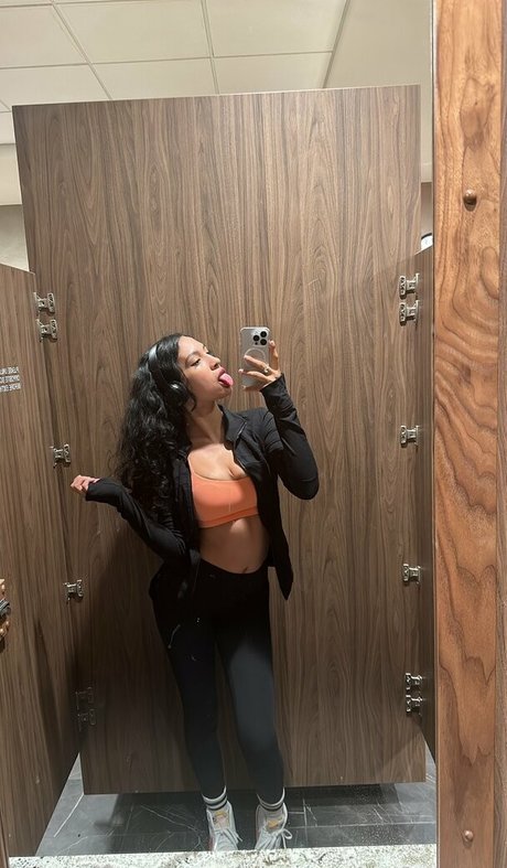 Naakte gelekte OnlyFans-foto van Princesadelilah
