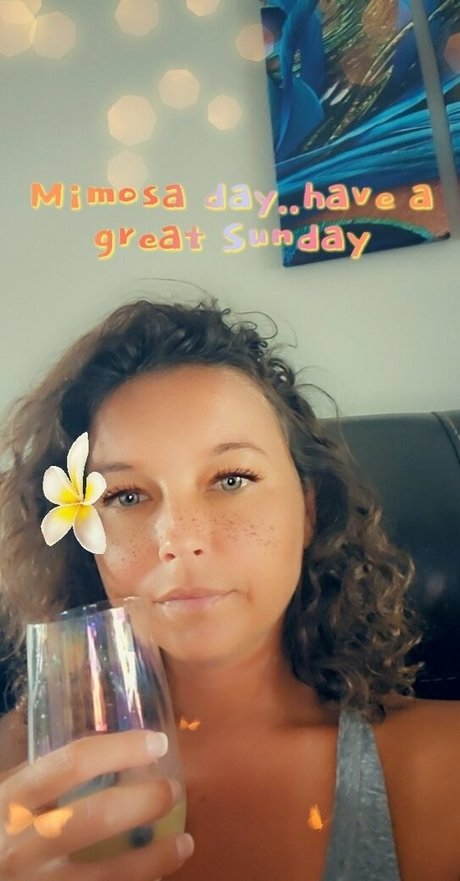 Naakte gelekte OnlyFans-foto van Nellebeachgirl