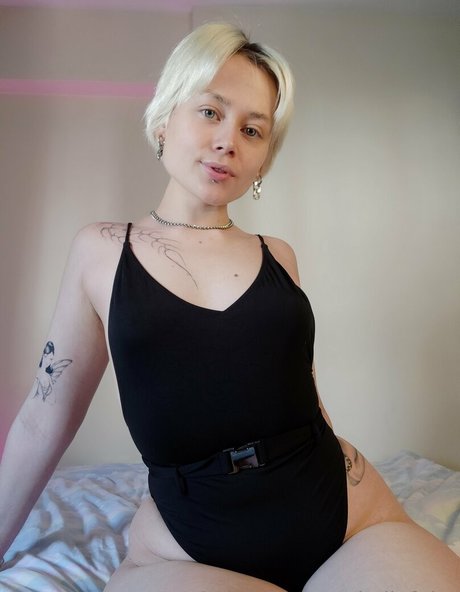Nahá fotka uniklých OnlyFans od Kellyfairy