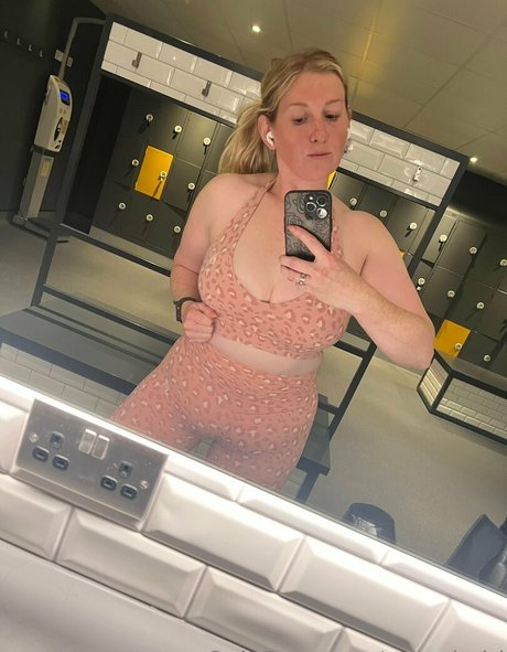 Curvykgirl