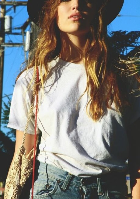 Lili Simmons
